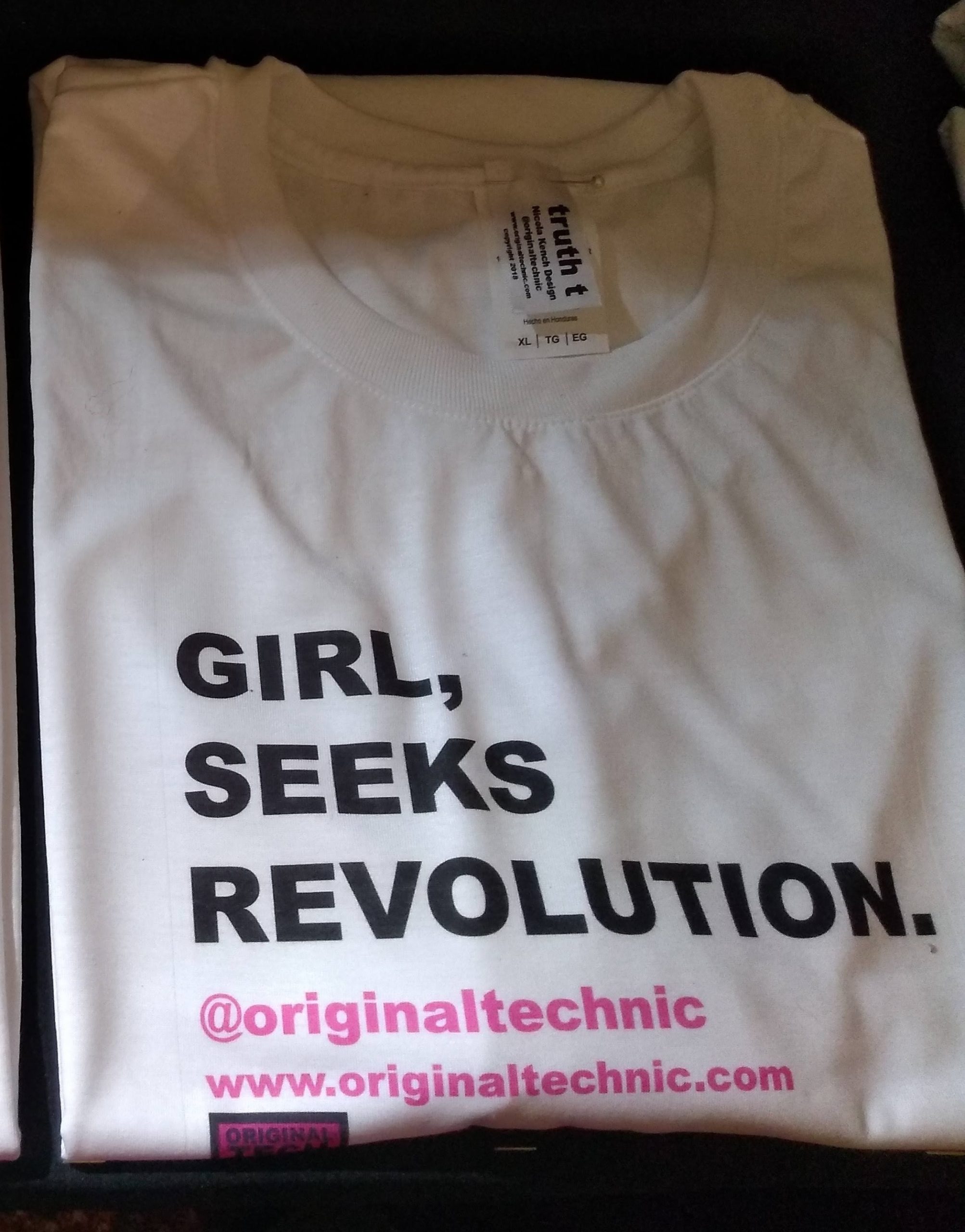 4 GIRL, SEEKS REVOLUTION.